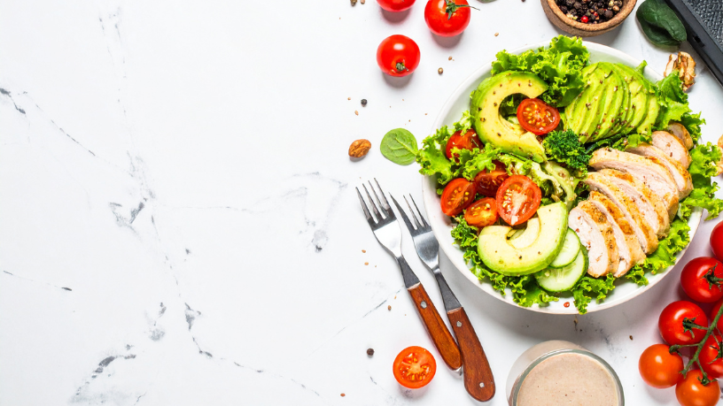 Descubra com Alexandre Costa Pedrosa como pequenas mudanças na alimentação geram grandes resultados para o bem-estar diário.