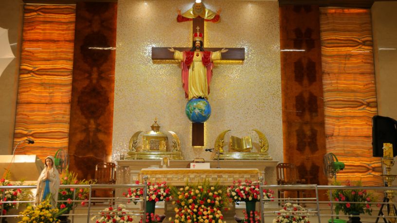 Jose Eduardo De Oliveira e Silva explora o impacto do turismo religioso na Igreja Católica e o crescimento das peregrinações.