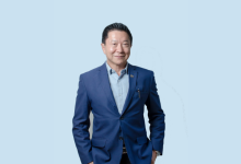 Bioestimuladores ou facelift? Milton Seigi Hayashi orienta como escolher o melhor tratamento anti-idade.