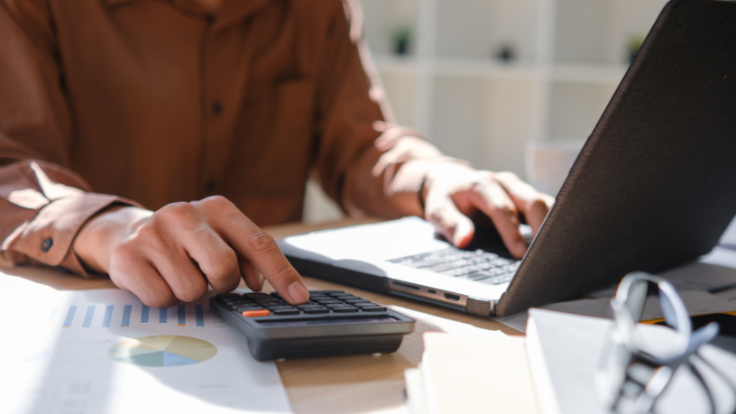 Imóvel como passivo patrimonial analisado por Alex Nabuco dos Santos.