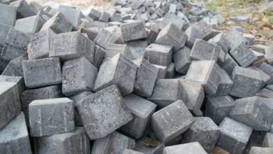 Valderci Malagosini Machado explica como a tolerância dimensional em blocos e pavers impacta diretamente o assentamento e o acabamento da obra.